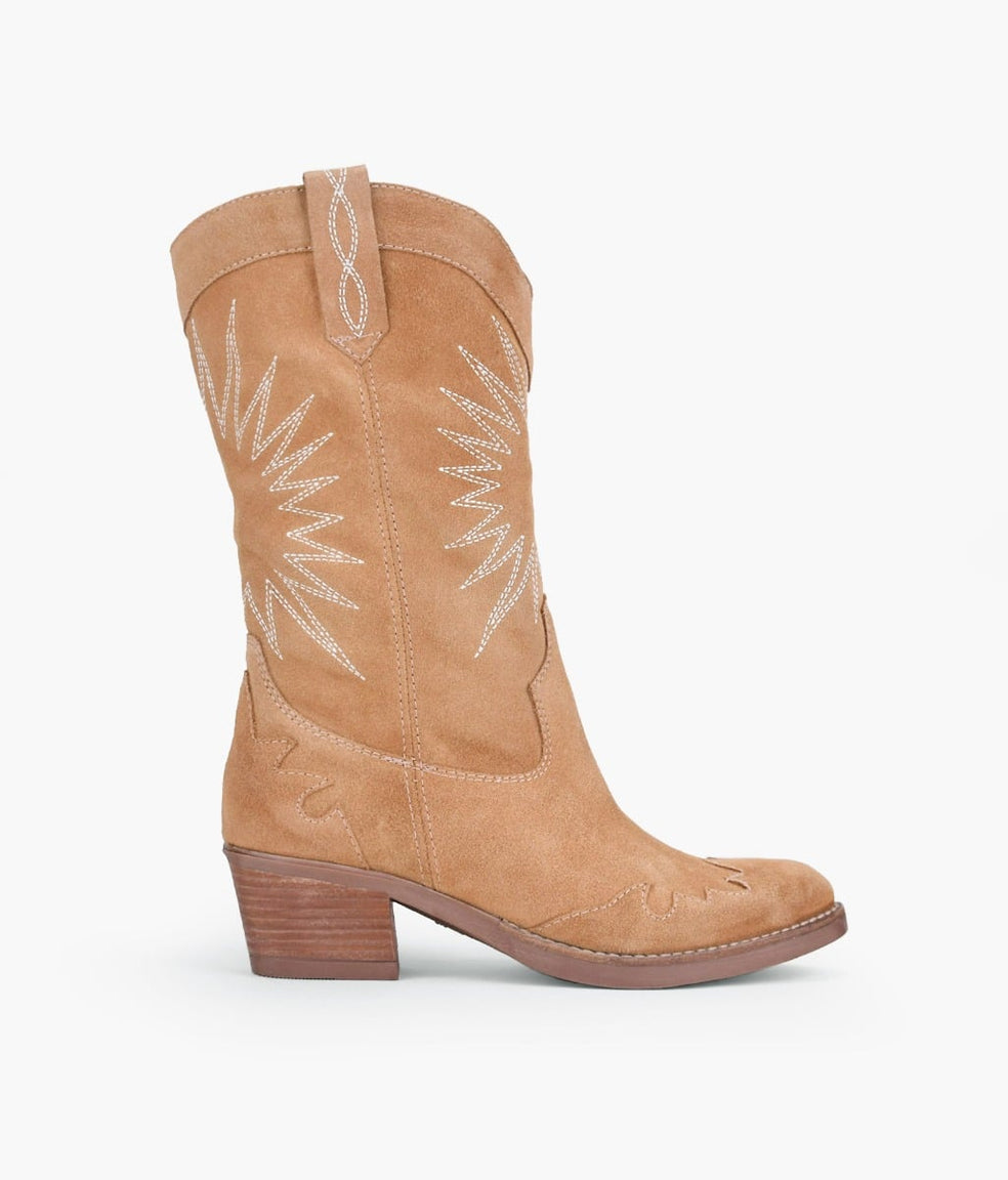 Botas cowboy serraje piel arena con bordado
