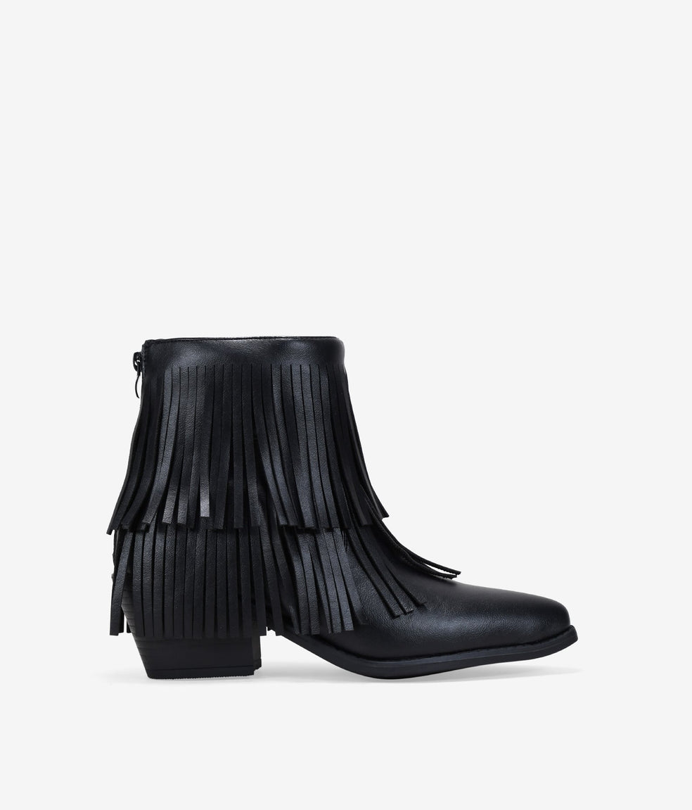 Botines cowboy negros con flecos