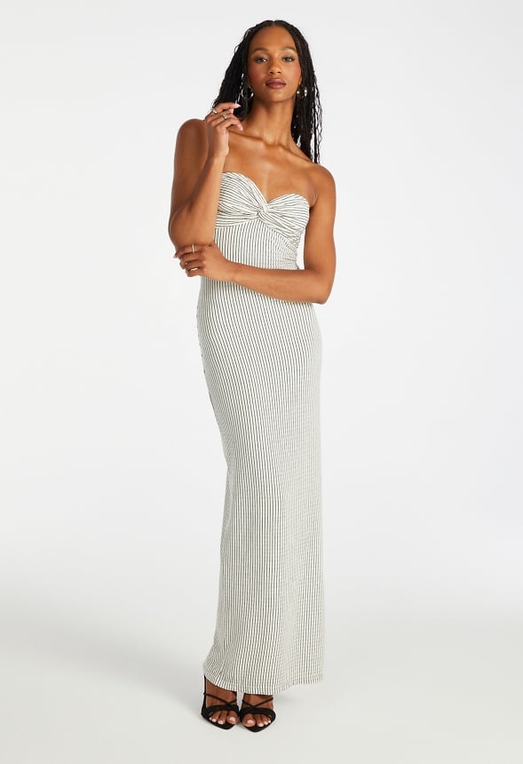 Vestido largo con escote corazón
