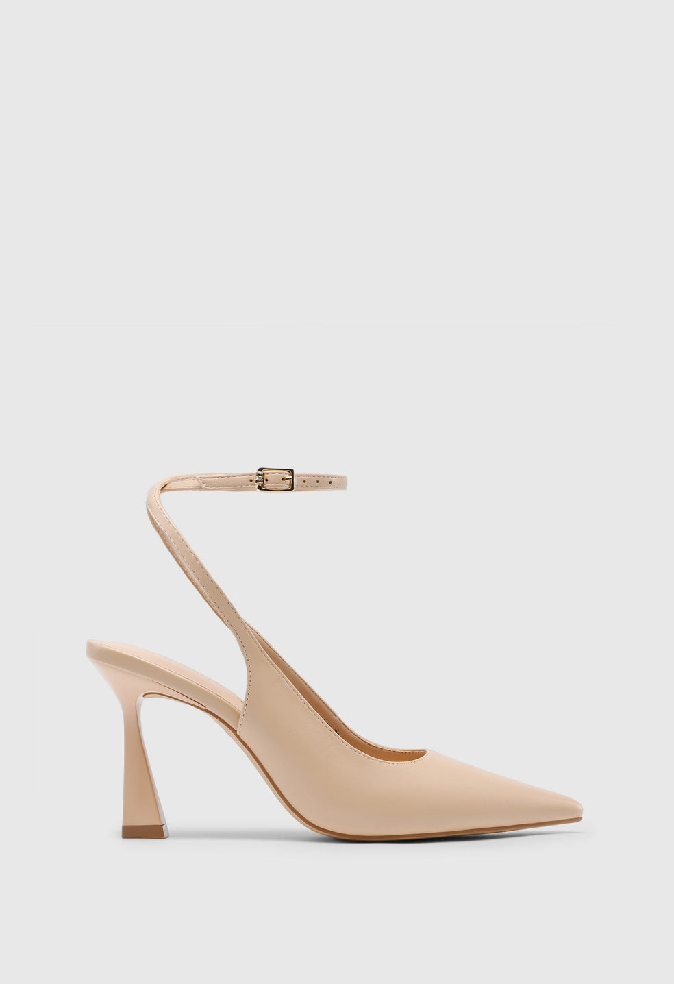 Zapatos de salón de tacón ancho y punta fina