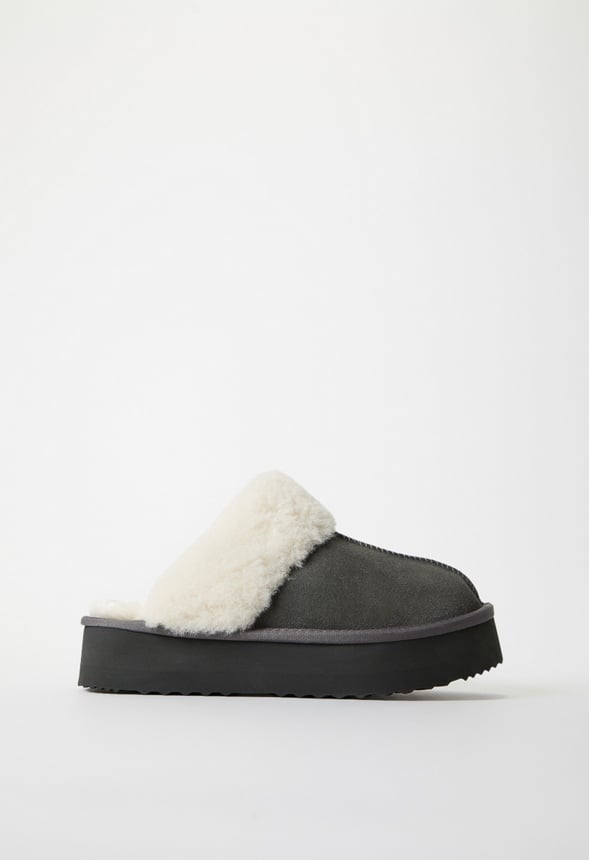 Zapatillas de casa con plataforma de ante y forro de pelo sintético