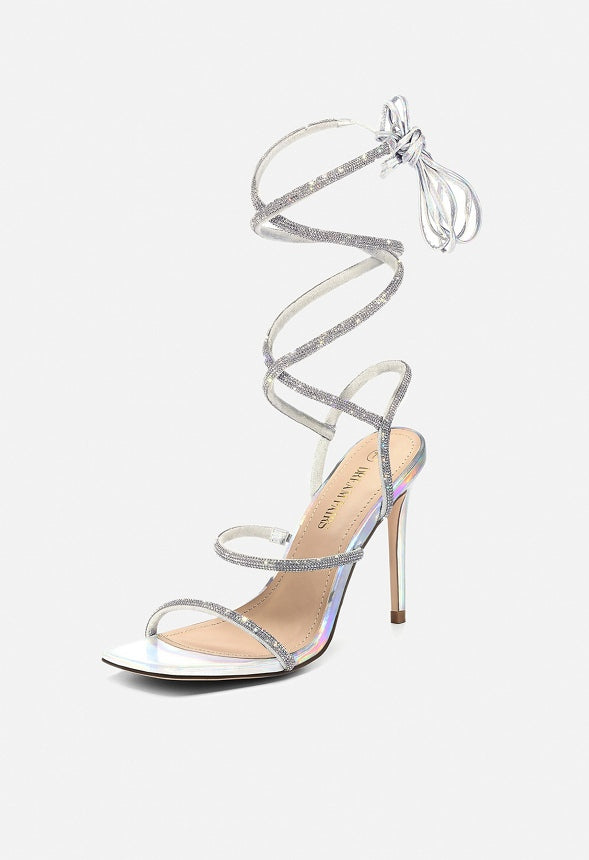 Sandalias de tacón de aguja con strass y tiras