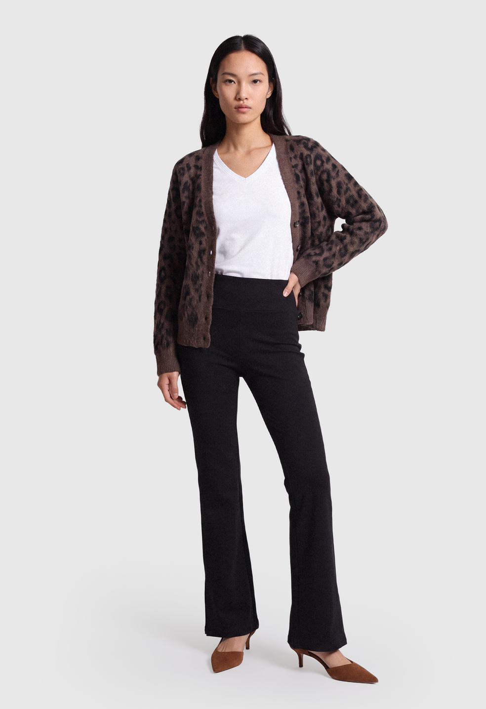 Leggings acampanados de talle alto reductores