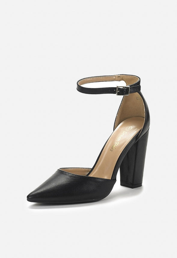 Zapatos de salón de punta fina y tacón grueso