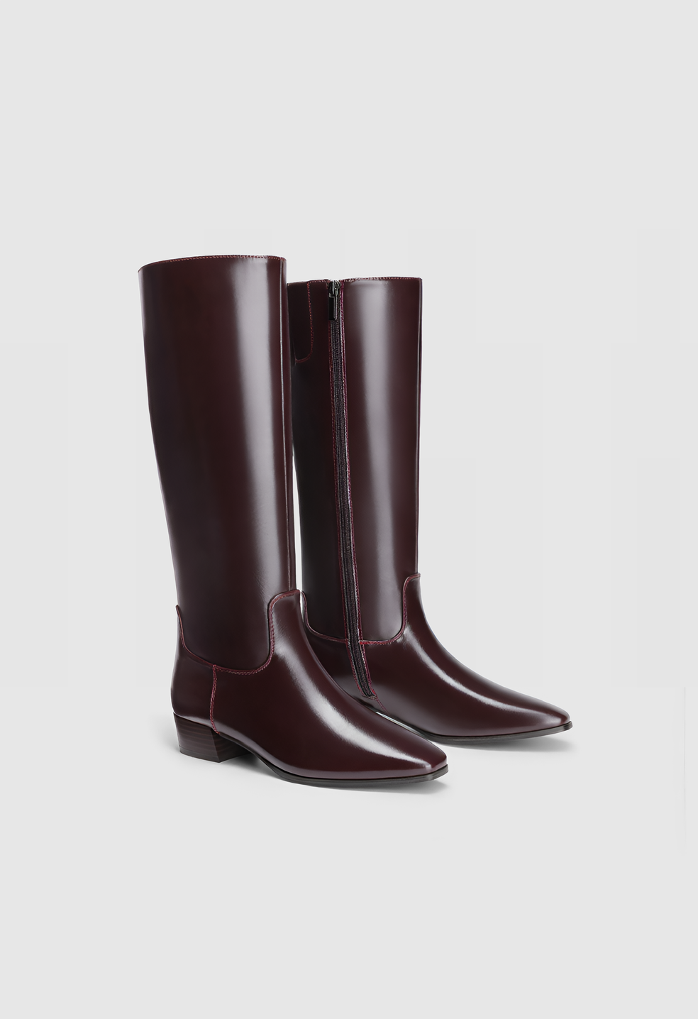 Botas altas de punta cuadrada y tacón ancho